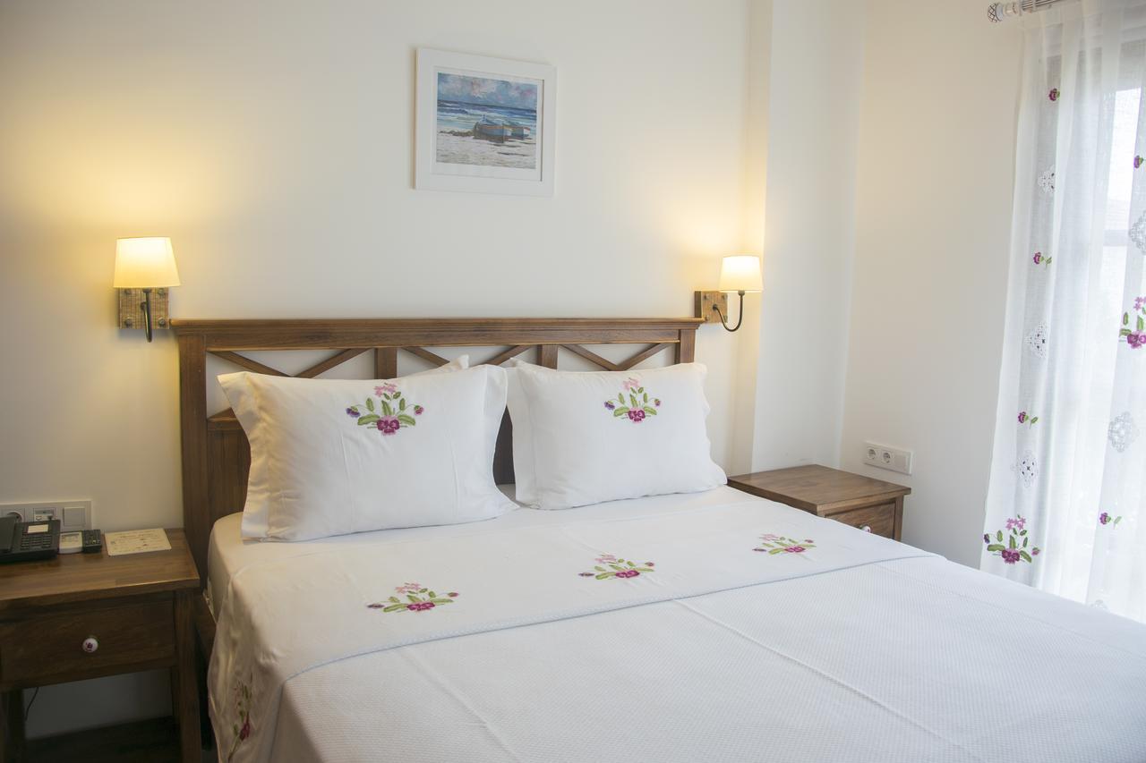 Monza House Otel Siğacık Bagian luar foto